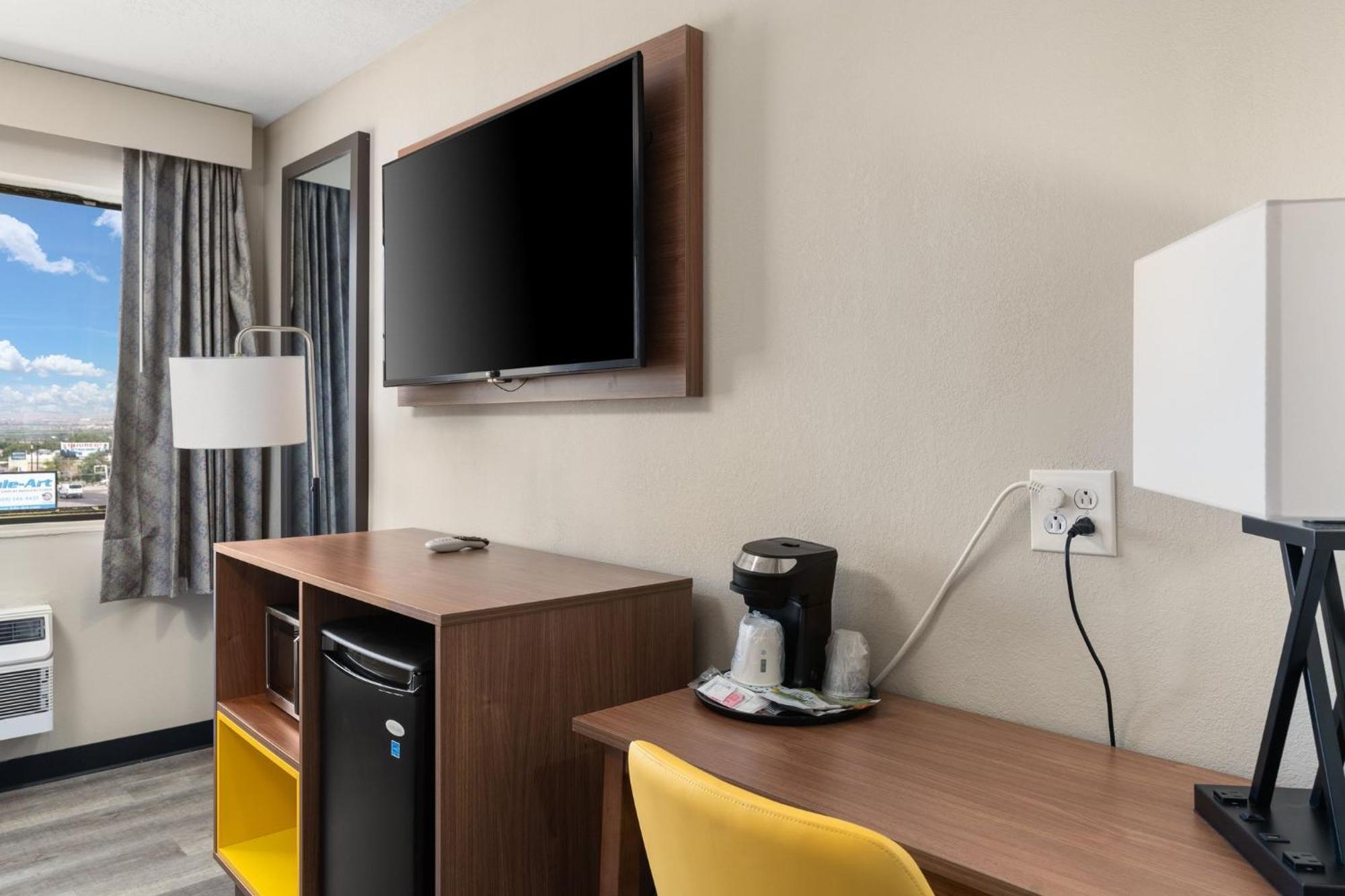 Days-Inn By Wyndham Albuquerque I-25 エクステリア 写真