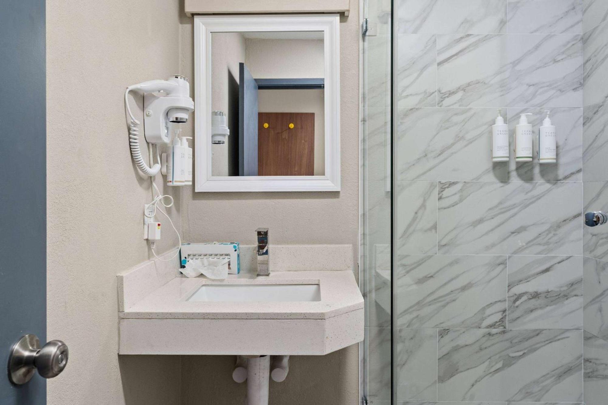 Days-Inn By Wyndham Albuquerque I-25 エクステリア 写真