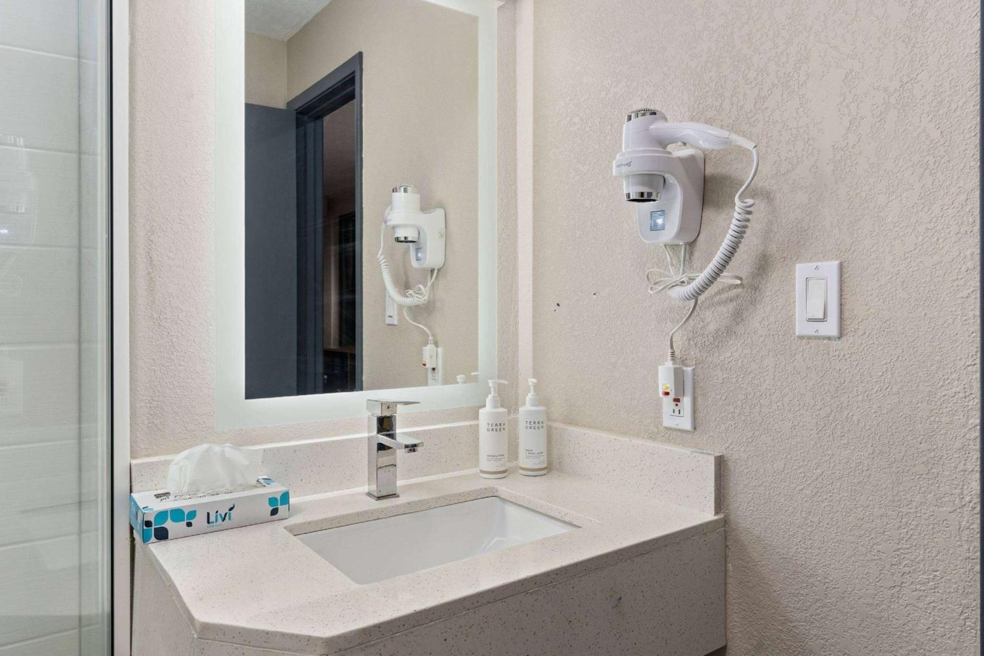 Days-Inn By Wyndham Albuquerque I-25 エクステリア 写真